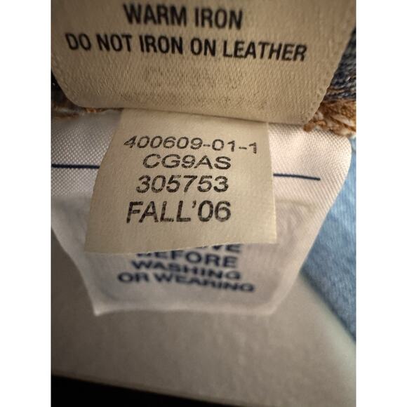 Vintage Y2K Denim Old Navy Womens Size Large Cropped Distressed Jean Jacket - Picture 9 of 9